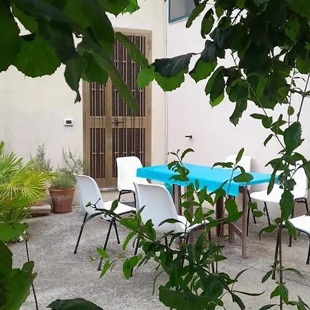 Casa Giardino بيت للعطل *